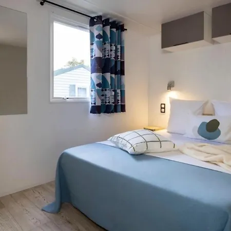 Zecamping 4 Jacuzzi Piscine Chauffee A 1Km De La Plage Pet Friendly 4* Saint-Jean-de-Monts