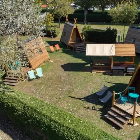 Camping Zecamping 4 Jacuzzi Piscine Chauffee A 1Km De La Plage Pet Friendly Saint-Jean-de-Monts