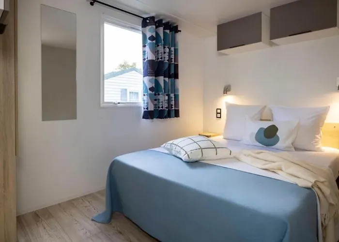 Zecamping 4 Jacuzzi Piscine Chauffee A 1Km De La Plage Pet Friendly * Saint-Jean-de-Monts