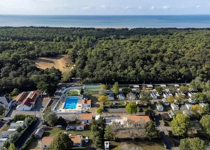 Zecamping 4 Jacuzzi Piscine Chauffee A 1Km De La Plage Pet Friendly