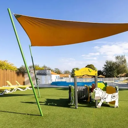 Campingplatz Zecamping 4 Jacuzzi Piscine Chauffee A 1Km De La Plage Pet Friendly 4*