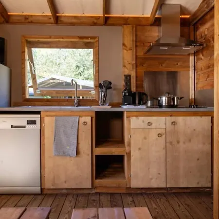 4 Etoiles - Piscine - Cbgcb0b *