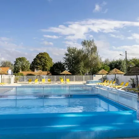 Zecamping 4 Jacuzzi Piscine Chauffee A 1Km De La Plage Pet Friendly Campingplatz Saint-Jean-de-Monts
