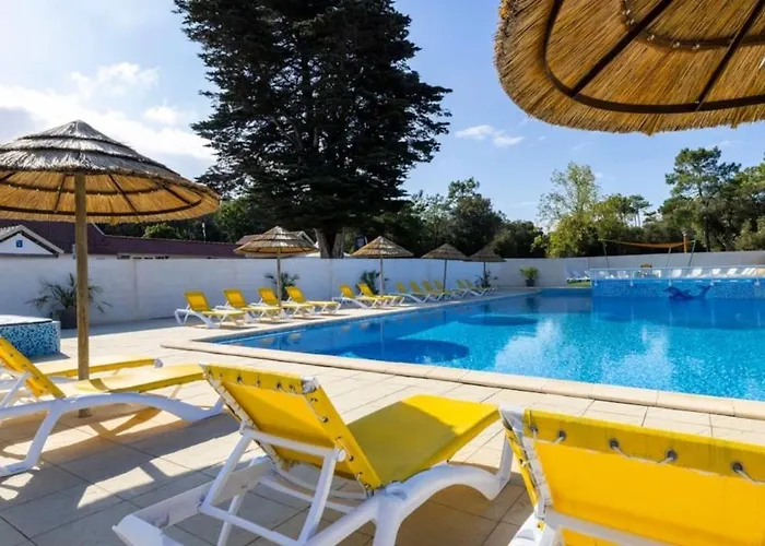 אתר קמפינג 4 Etoiles - Piscine - Cbgcb0b