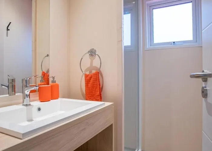 Zecamping 4 Jacuzzi Piscine Chauffee A 1Km De La Plage Pet Friendly * Saint-Jean-de-Monts